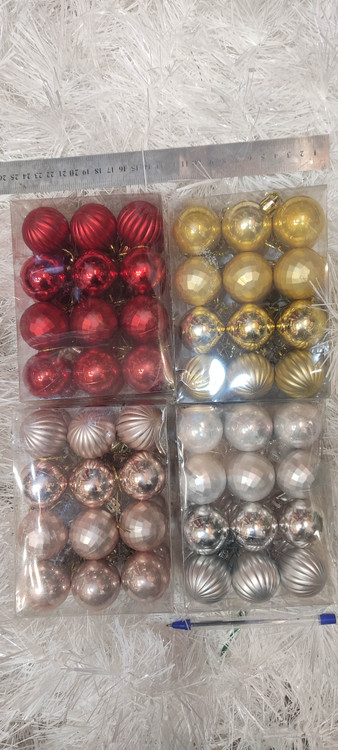 گوی دیسکویی چهار مدل 24عددی در 4رنگ