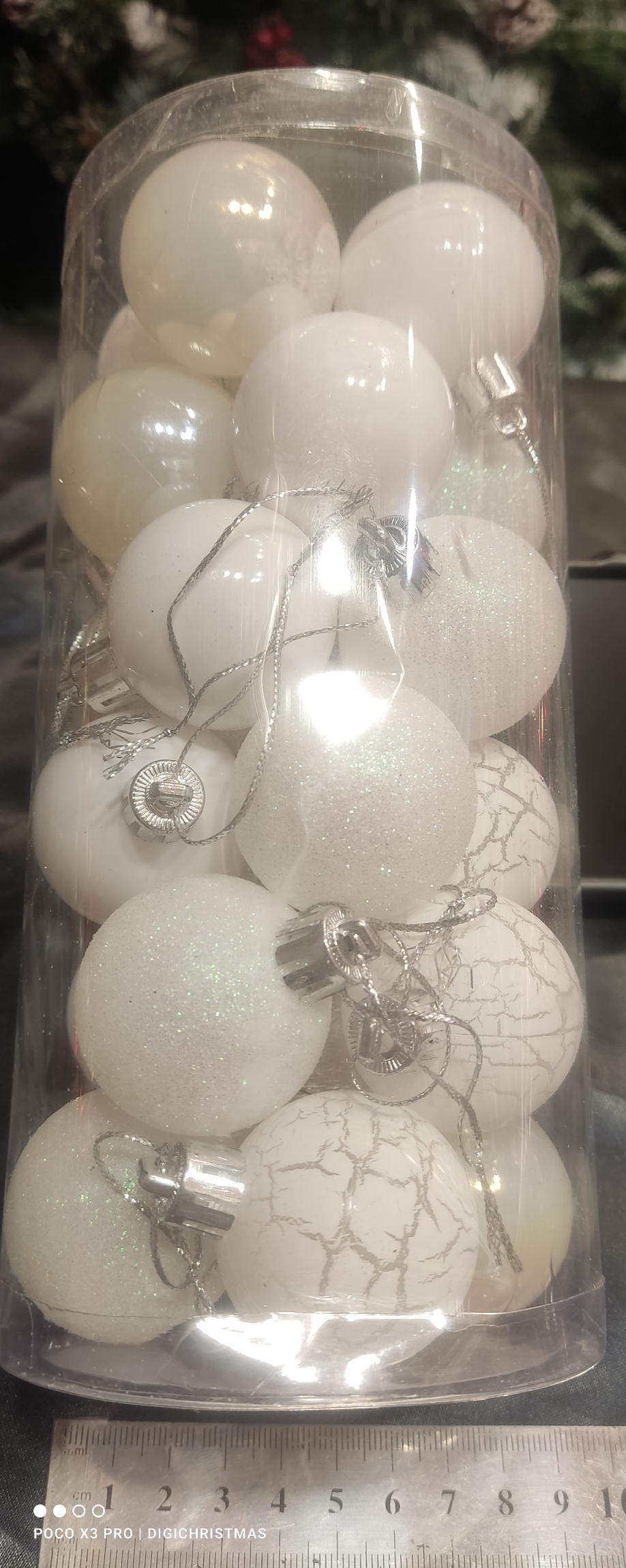 گوی قطر 3/5 سانت برفی مات براق اکلیلی سفید برفی24عددی